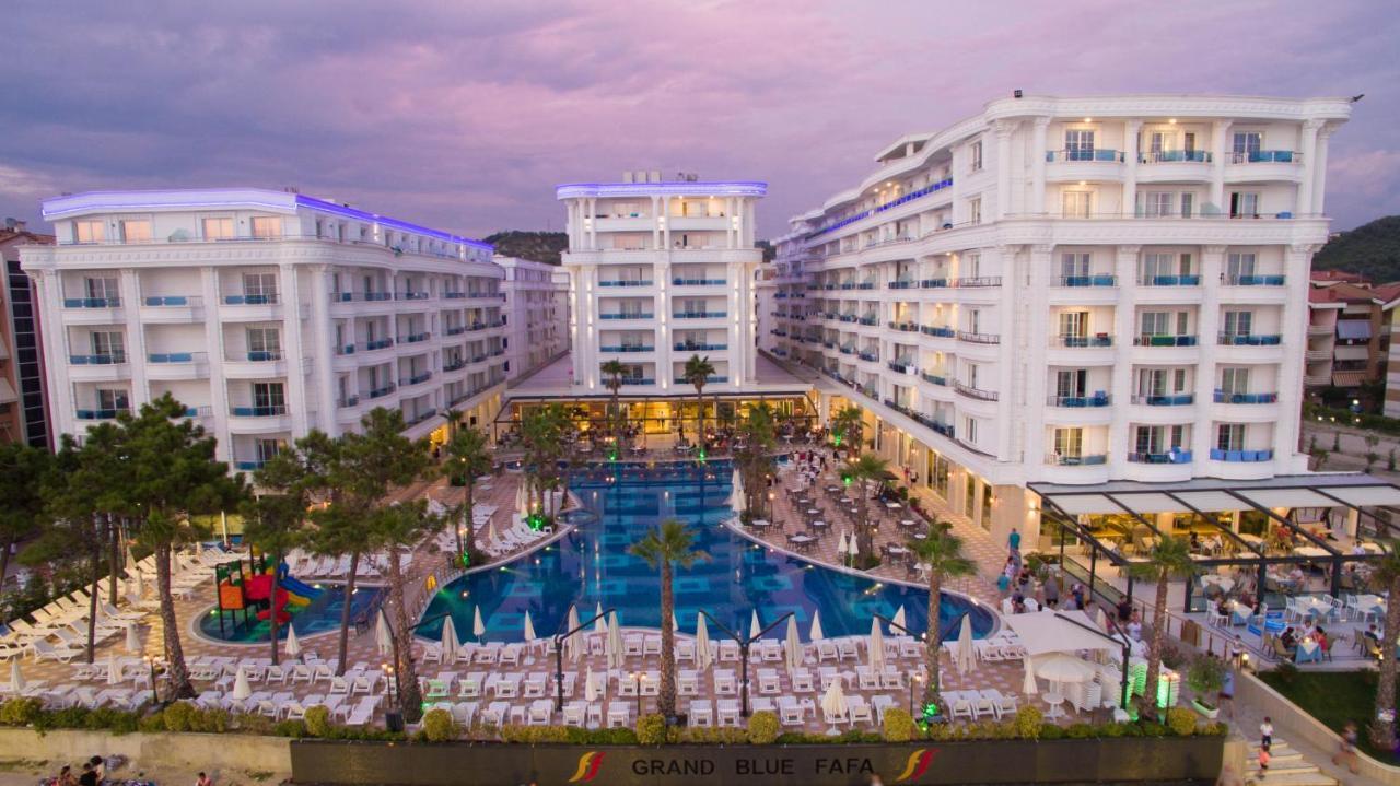 Grand Blue Fafa Resort & Spa Дуррес Экстерьер фото