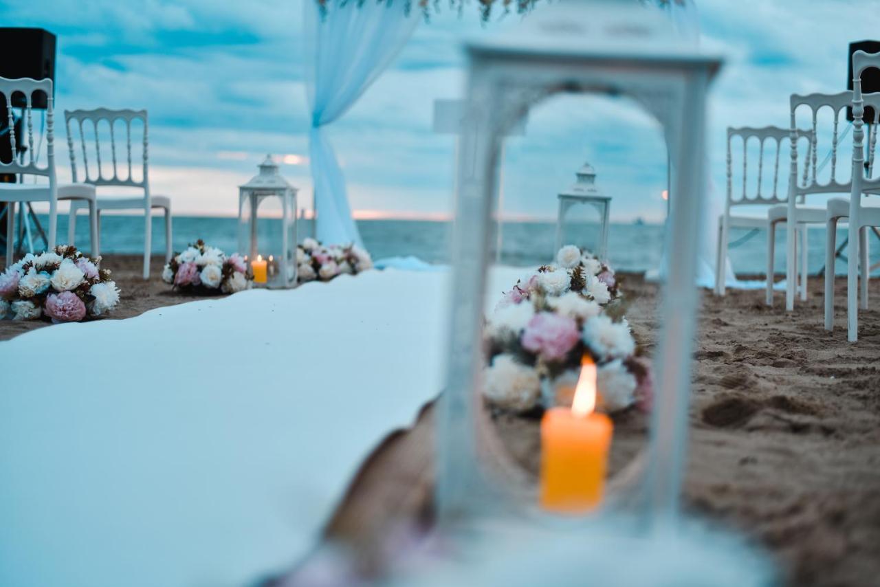 Grand Blue Fafa Resort & Spa Дуррес Экстерьер фото