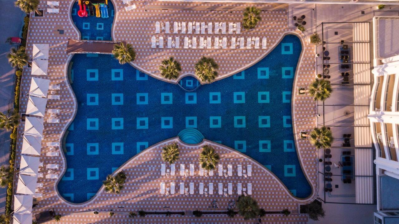 Grand Blue Fafa Resort & Spa Дуррес Экстерьер фото