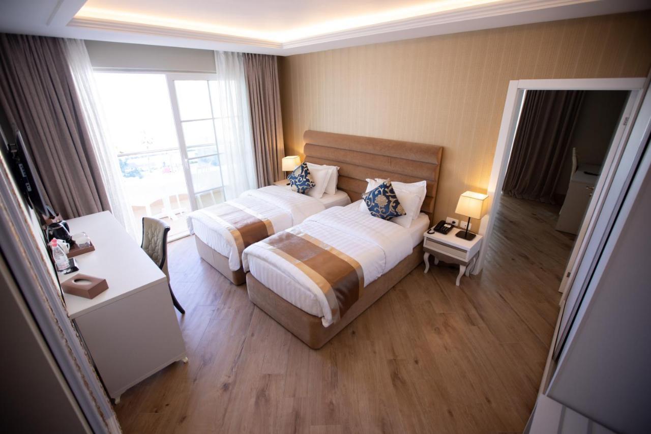 Grand Blue Fafa Resort & Spa Дуррес Экстерьер фото